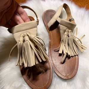 Cream Lucky Brand fringe sandals | 6